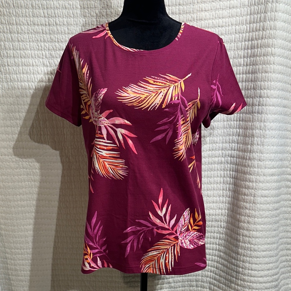 Croft and Barrow Purple Pink Leaf Print Women's Short Sleeve Classic Tee Large